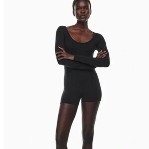 Aritzia Wilfred Free Black Long Sleeve romper